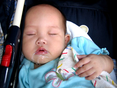Sleepy milk face
